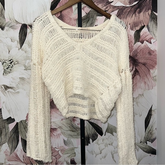 Urban Outfitters Tops - Urban Outfitters Crop Top Tahiti Bell Sleeve Fringe Sweater